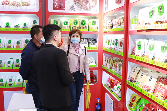 俯身做事,熱情宣傳!火爆網與您相約2021成都春糖!